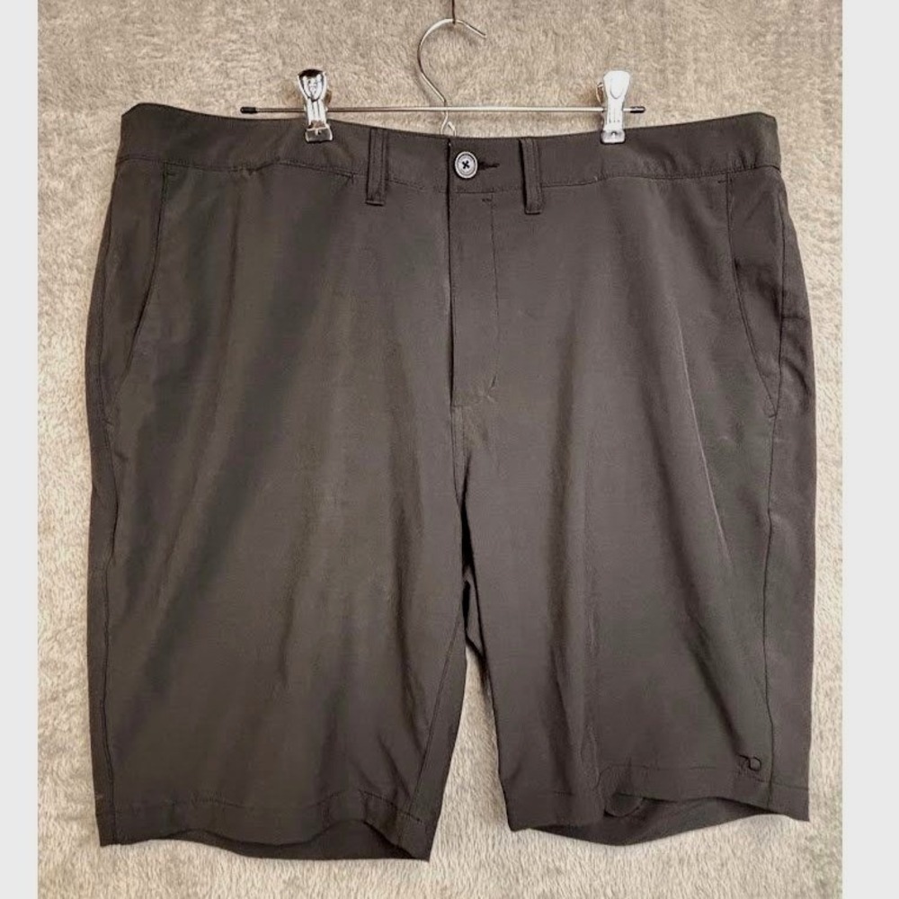 7 Diamonds Momentum Performance Shorts Mens 40 Black Charcoal Stretch Golf